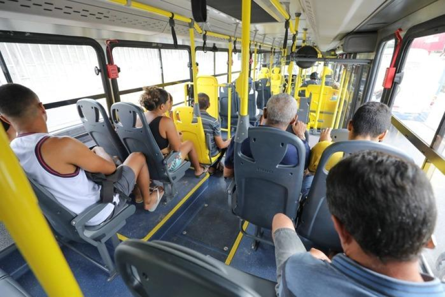 Mudança no trânsito altera percurso de 12 linhas de ônibus em Belém.